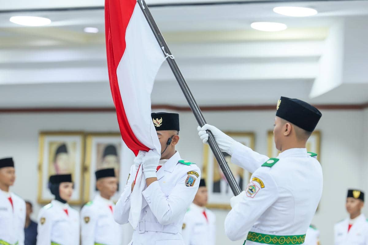 Pengukuhan 45 Paskibraka Jateng 2026. (Dok. Pemprov Jateng)