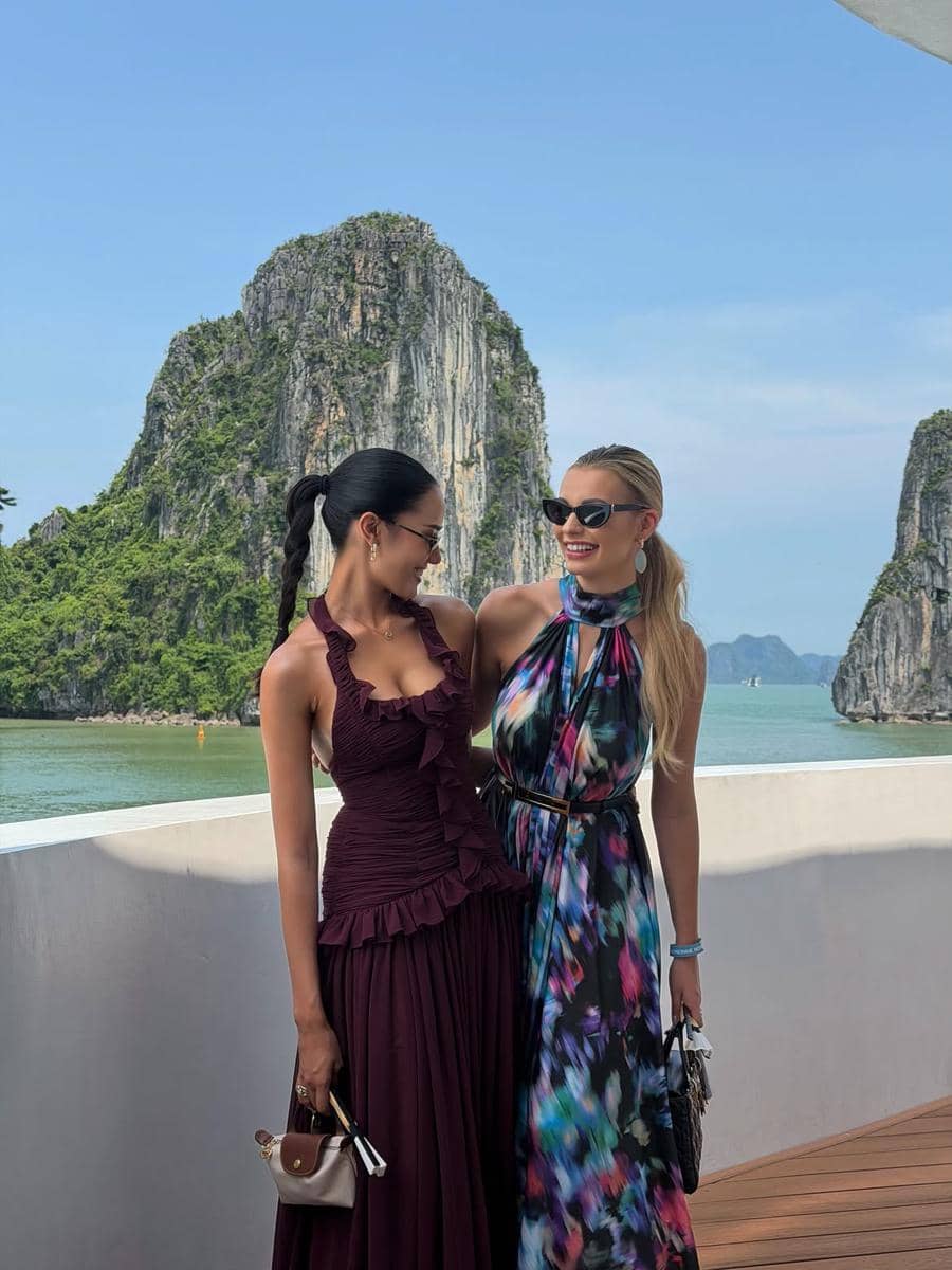 Potret Opal Suchata Jelang Akhir Masa Jabatannya Sebagai Miss World 2025