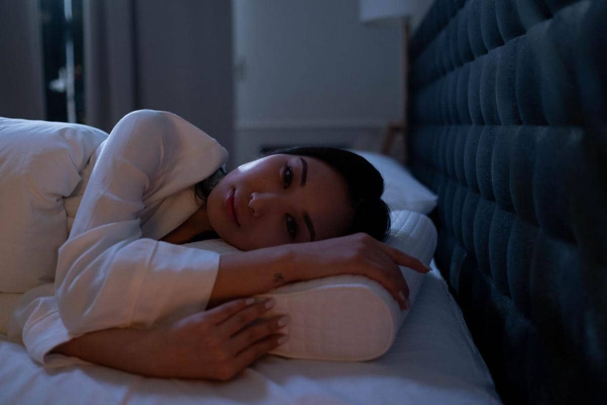 5 Tanda Kamu Overthinking Tanpa Sadar, Pernah Mengalaminya?