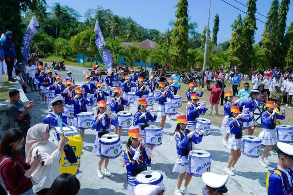 Bupati Ende Yosef Benediktus Badeoda tiadakan pawai hingga hiburan lainnya di perayaan HUR RI pasca gempa Flores. (facebook.com/Yosef Benediktus Badeoda)