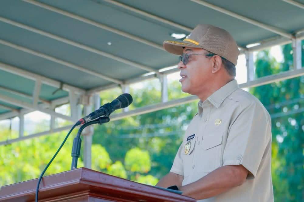 Bupati Ende Yosef Benediktus Badeoda tiadakan pawai hingga hiburan lainnya di perayaan HUR RI pasca gempa Flores. (facebook.com/Yosef Benediktus Badeoda)