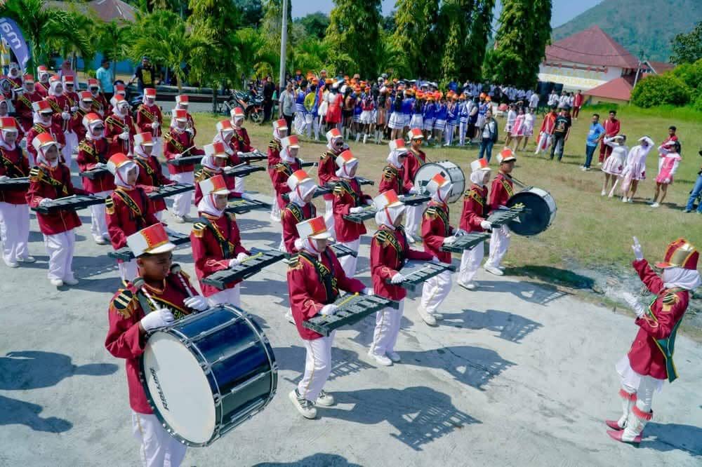 Bupati Ende Yosef Benediktus Badeoda tiadakan pawai hingga hiburan lainnya di perayaan HUR RI pasca gempa Flores. (facebook.com/Yosef Benediktus Badeoda)