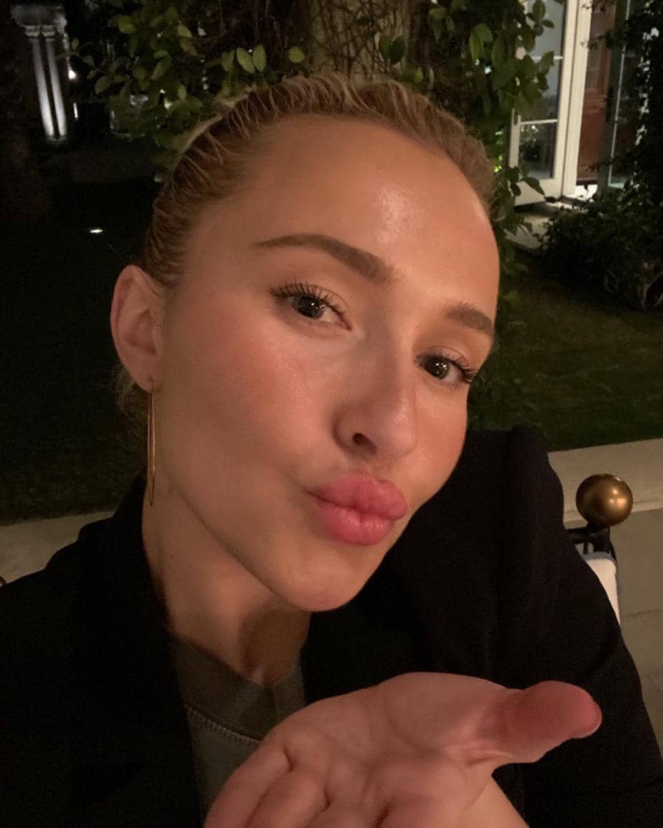 Potret Hayden Panettiere dalam unggahan di akun Instagram @haydenpanettiere yang tercantum pada keterangan.