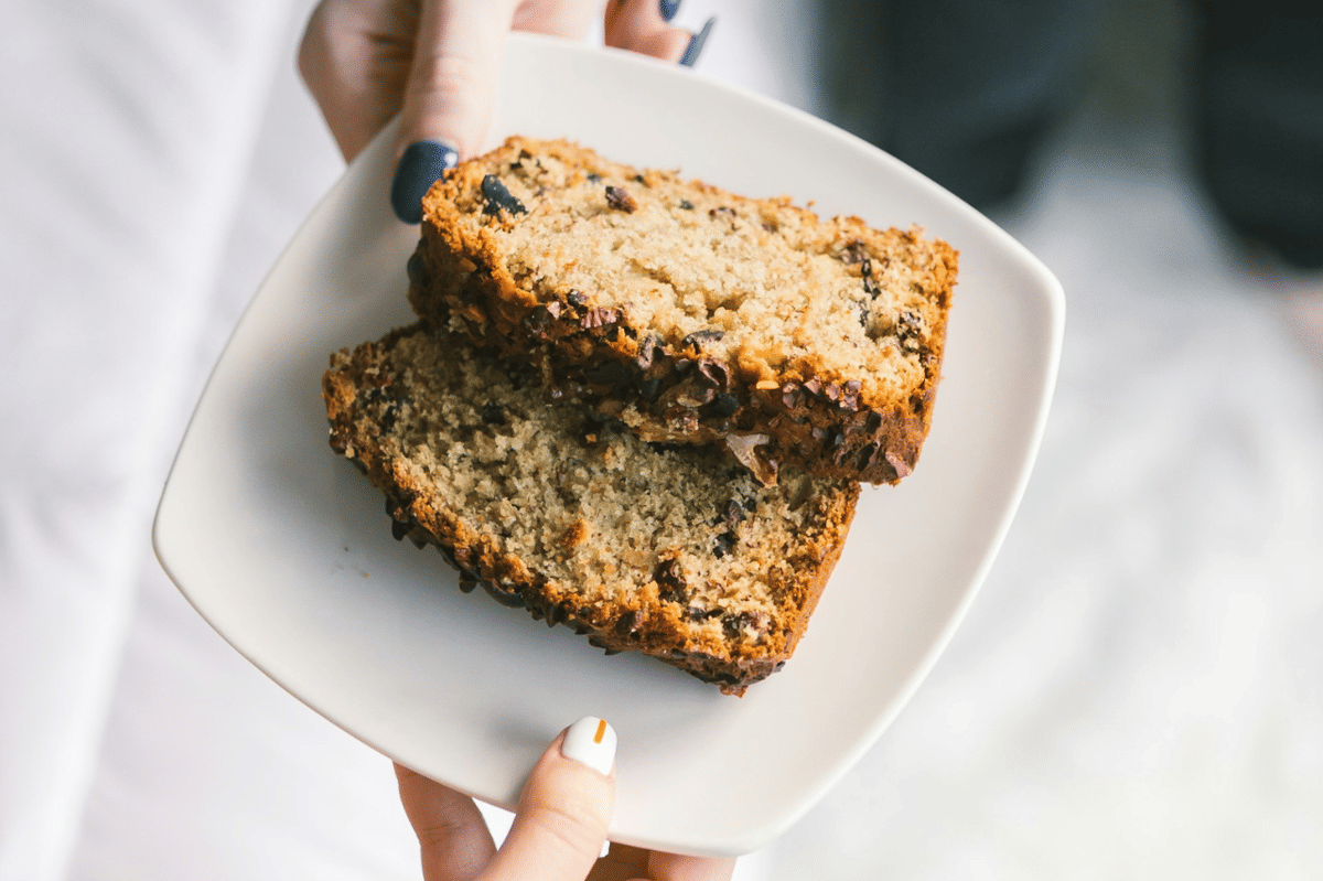 Resep Banana Bread Panggang Rice Cooker, Hasilnya Moist Banget!