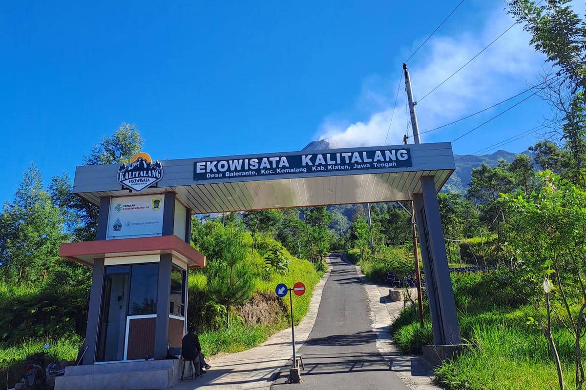 Pintu masuk Ekowisata Kali Talang