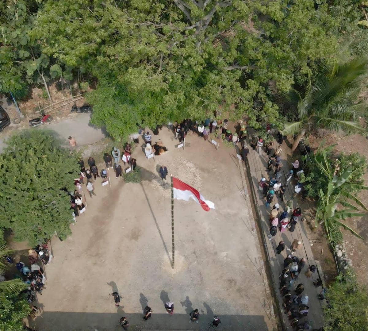 HUT ke-81 RI, Kabinet Bayangan Ikut Upacara Bersama Petani Kendeng di Pati