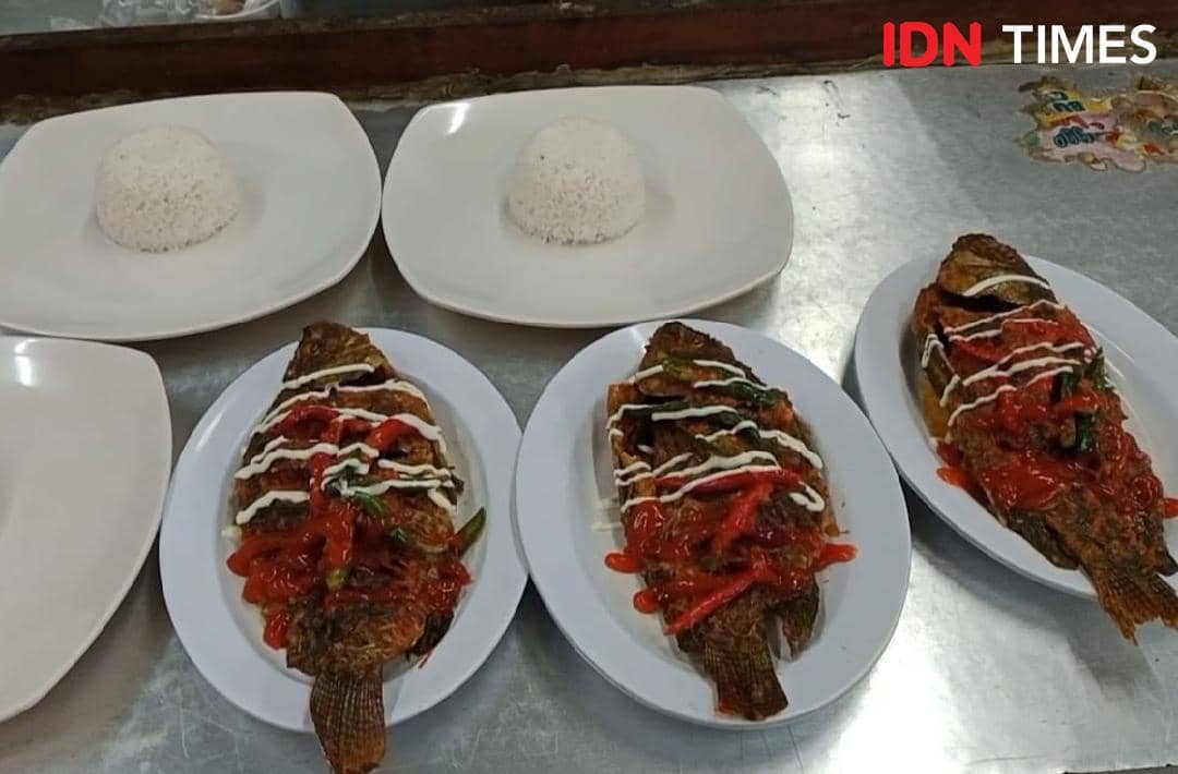 Mujair Bumbu Rujak Merah Putih, Menu Kemerdekaan di Purwokerto
