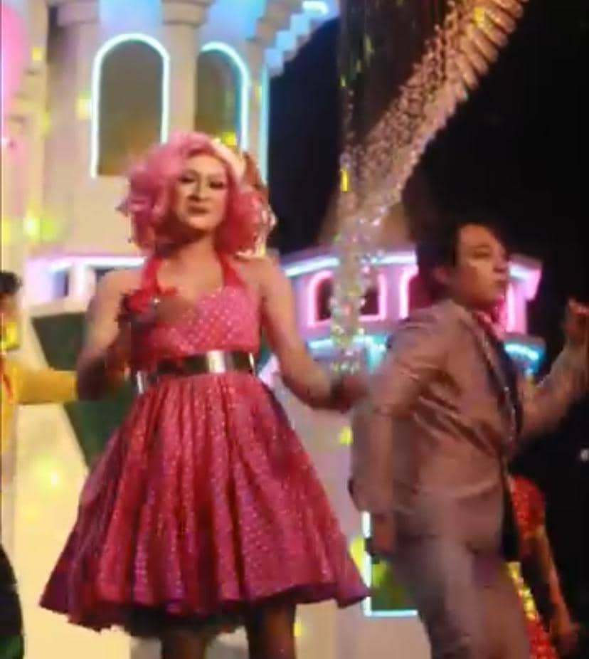 Suasana Raminten Cabaret Show di Raminten Malioboro dalam unggahan akun Instagram ramintenmalioboro.