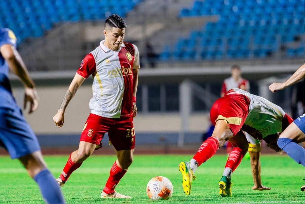 Gelandang serang, Sergio Aguero, saat memperkuat Kanchanaburi FC di musim 2025/2026.