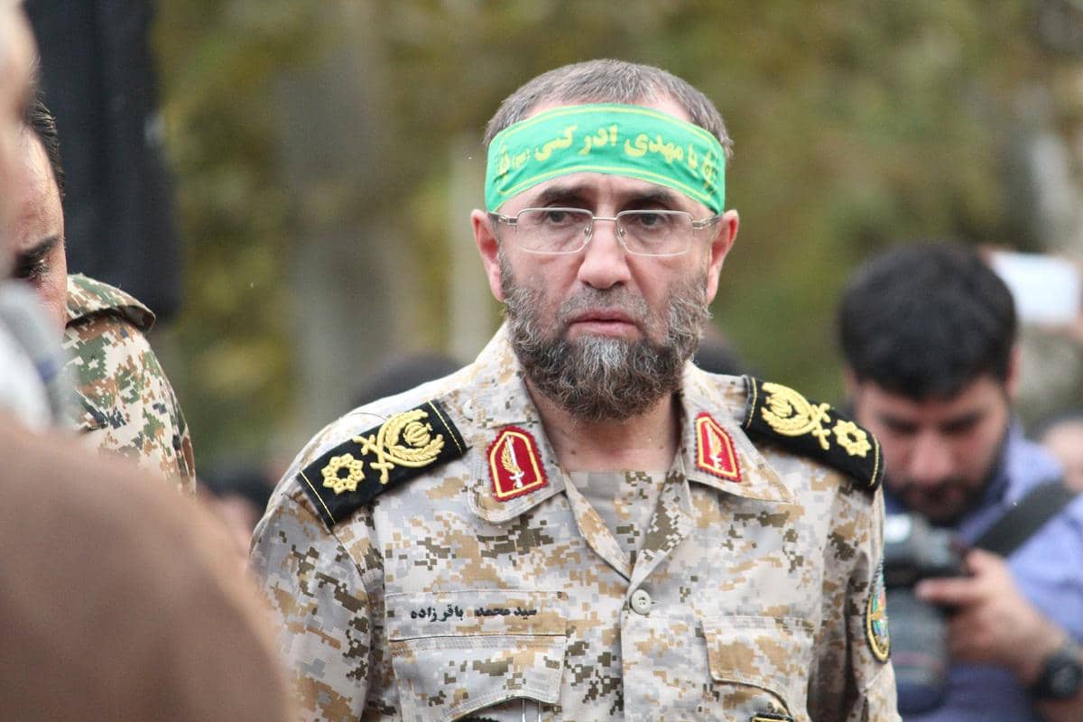 Mohammad Bagherzadeh sedang bertugas di lapangan.