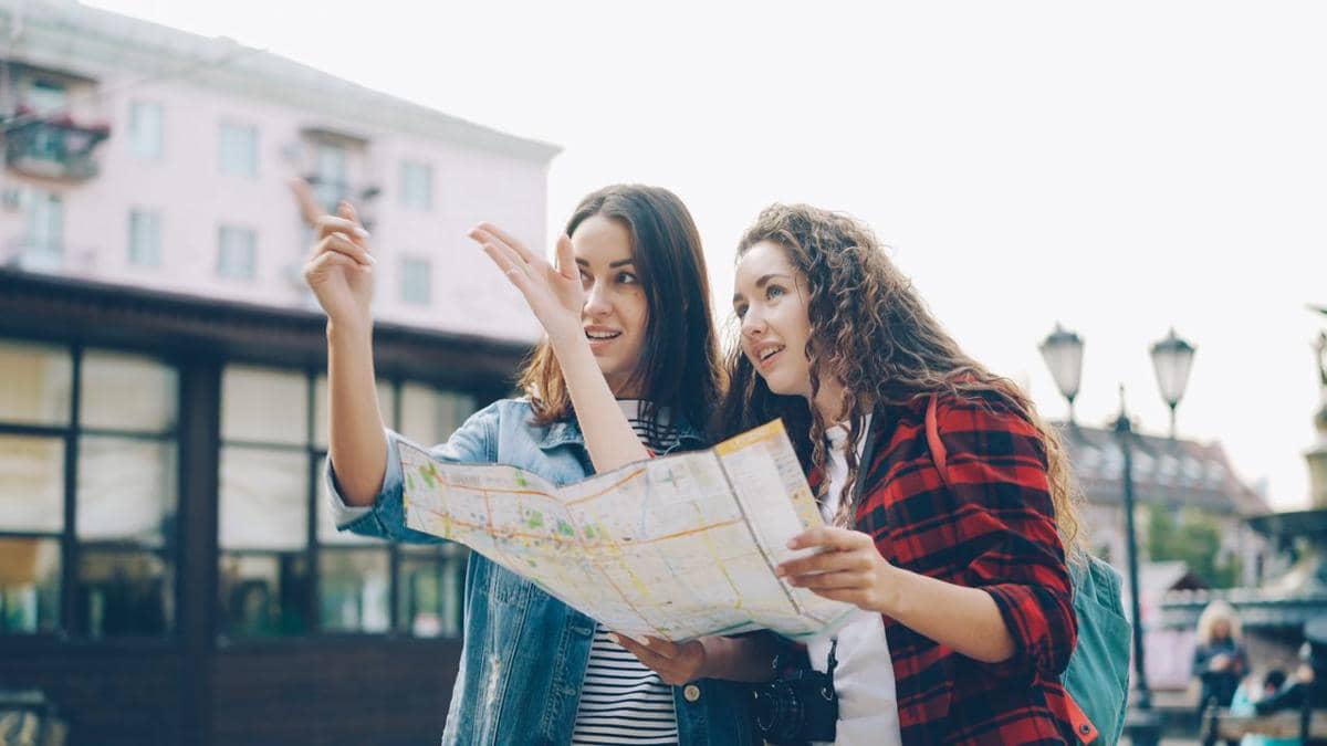 5 Tipe MBTI Cewek yang Paling Asyik Diajak Traveling Bareng