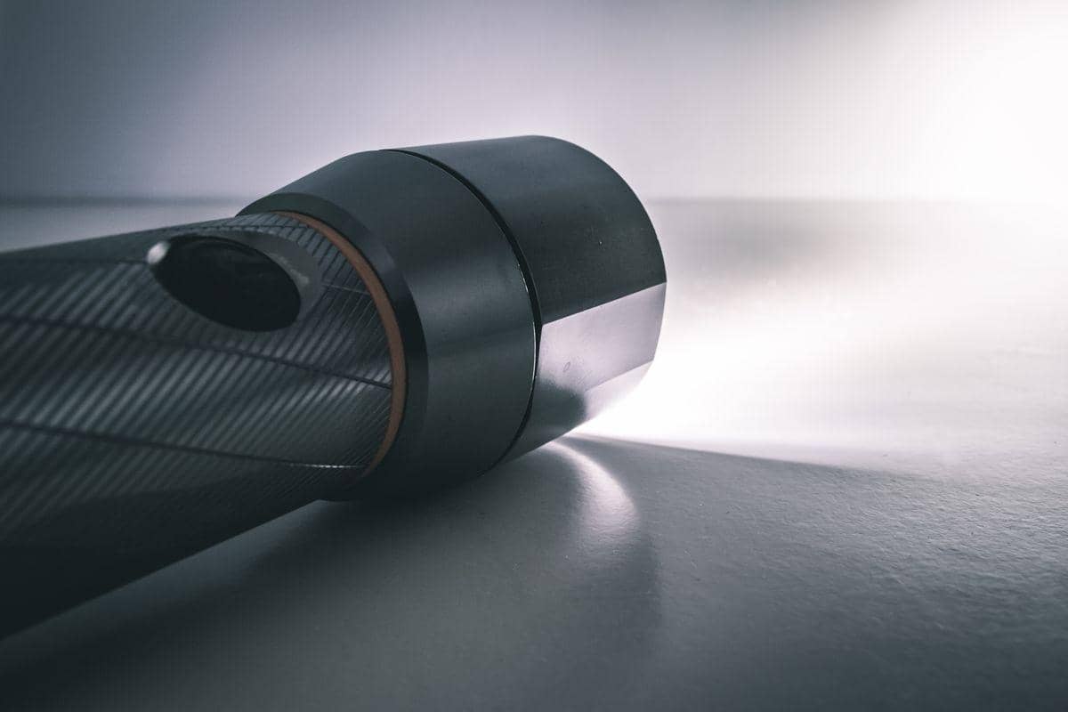 ilustrasi lampu senter