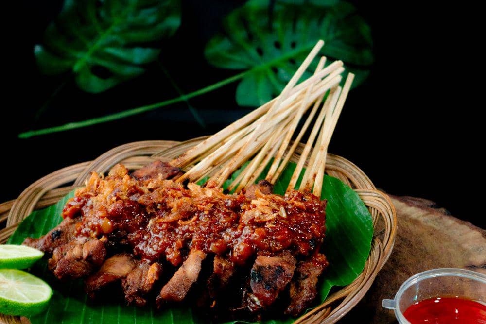 ilustrasi sate rembiga