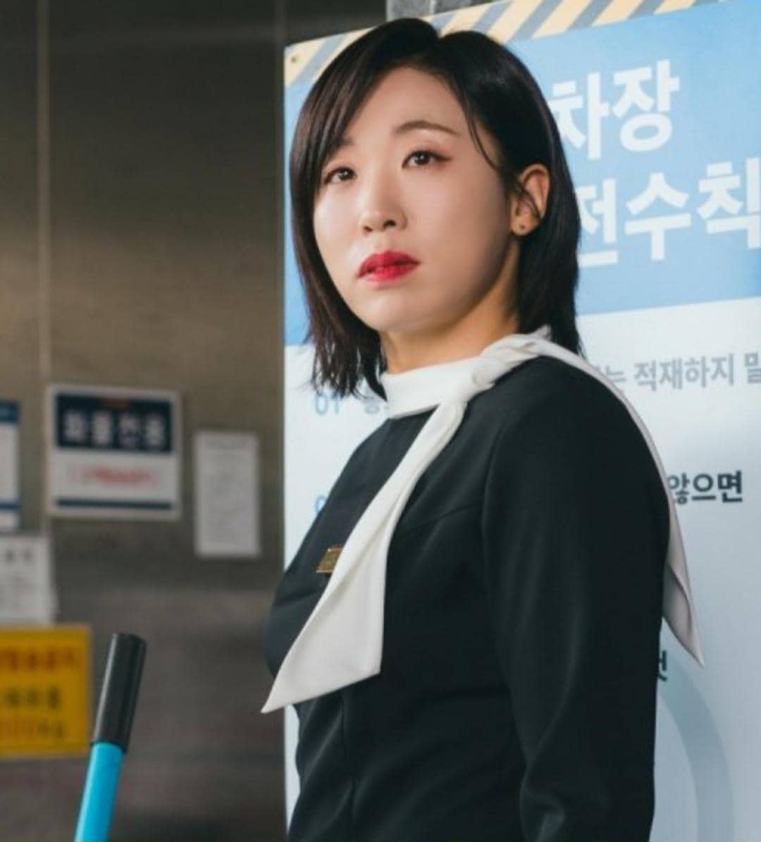 Potongan adegan promosi drama Korea The Practical Guide to Love yang dirilis oleh JTBC dalam materi visual.