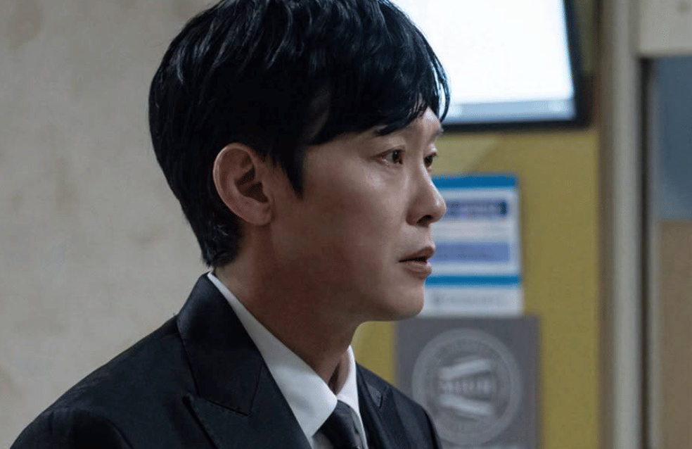 Cuplikan drama Korea The Apartment Job