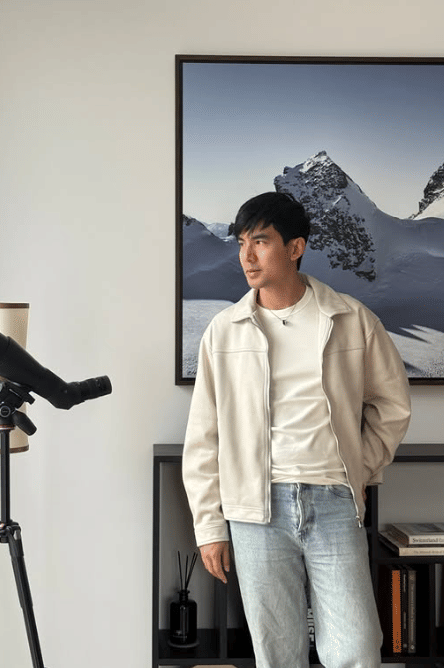 Potret Ter Chantavit dalam unggahan di akun Instagram @terchantavit, dengan latar yang tidak dijelaskan dalam caption.
