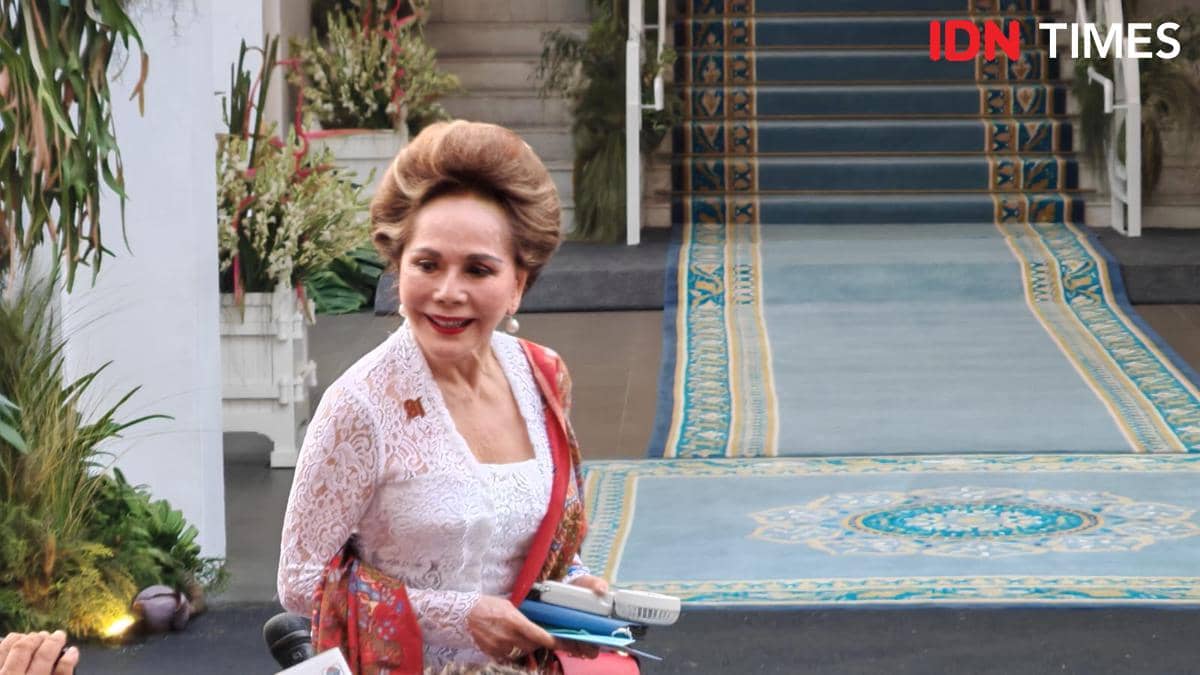 Istri ke-6 dari Presiden pertama RI Sukarno, Ratna Sari Dewi, ikut hadir dalam perayaan HUT ke-81 RI, di Istana Merdeka, Jakarta, Senin (17/