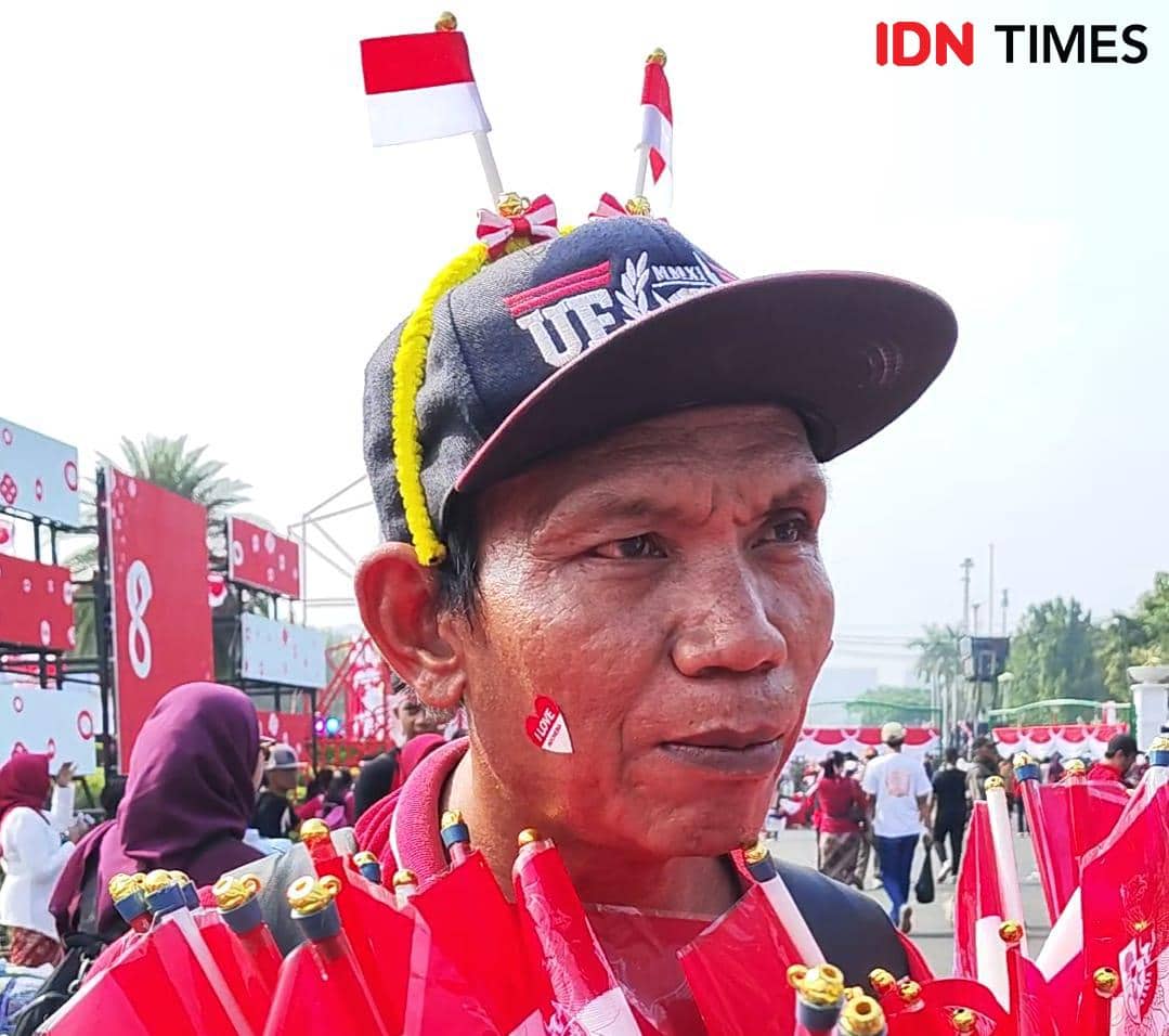 Curhat Pedagang Suvenir HUT ke-81 RI di Monas: Tak Seramai Tahun Lalu