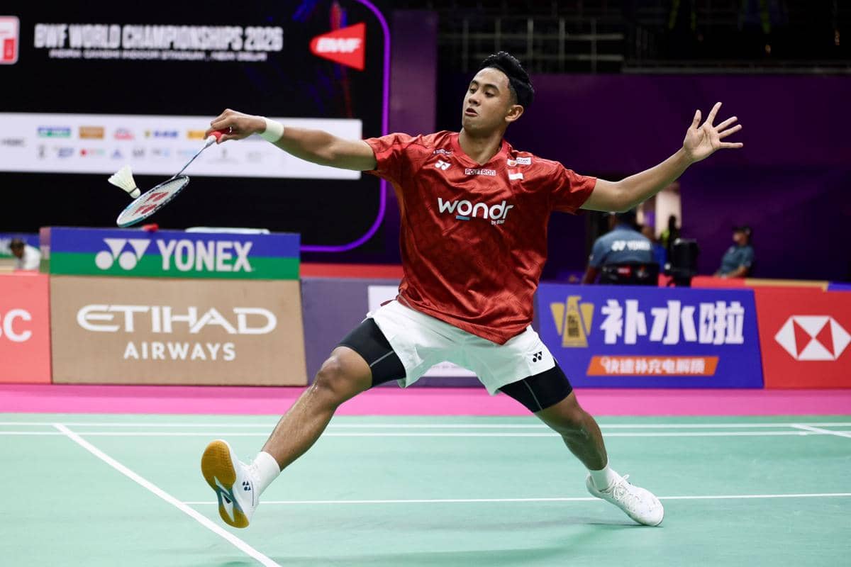 Alwi Farhan memetik kemenangan di babak 64 Kejuaraan Dunia Bulu Tangkis 2026.