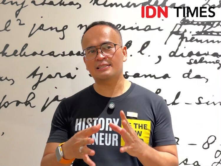 Sejarawan Indonesia Asep Kambali menjelaskan rekomendasi buku Sejarah Indonesia Dinamika Kebangsaan dalam Arus Global.
