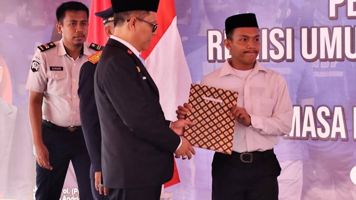 Penyerahan remisi HUT RI bagi narapidana di Sulawesi Barat, Senin (17/8/2026). Dok. Istimewa