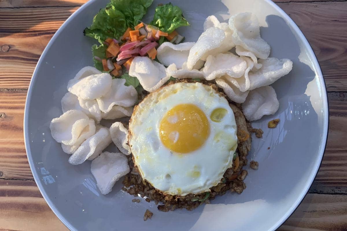ilustrasi nasi goreng khas Indonesia