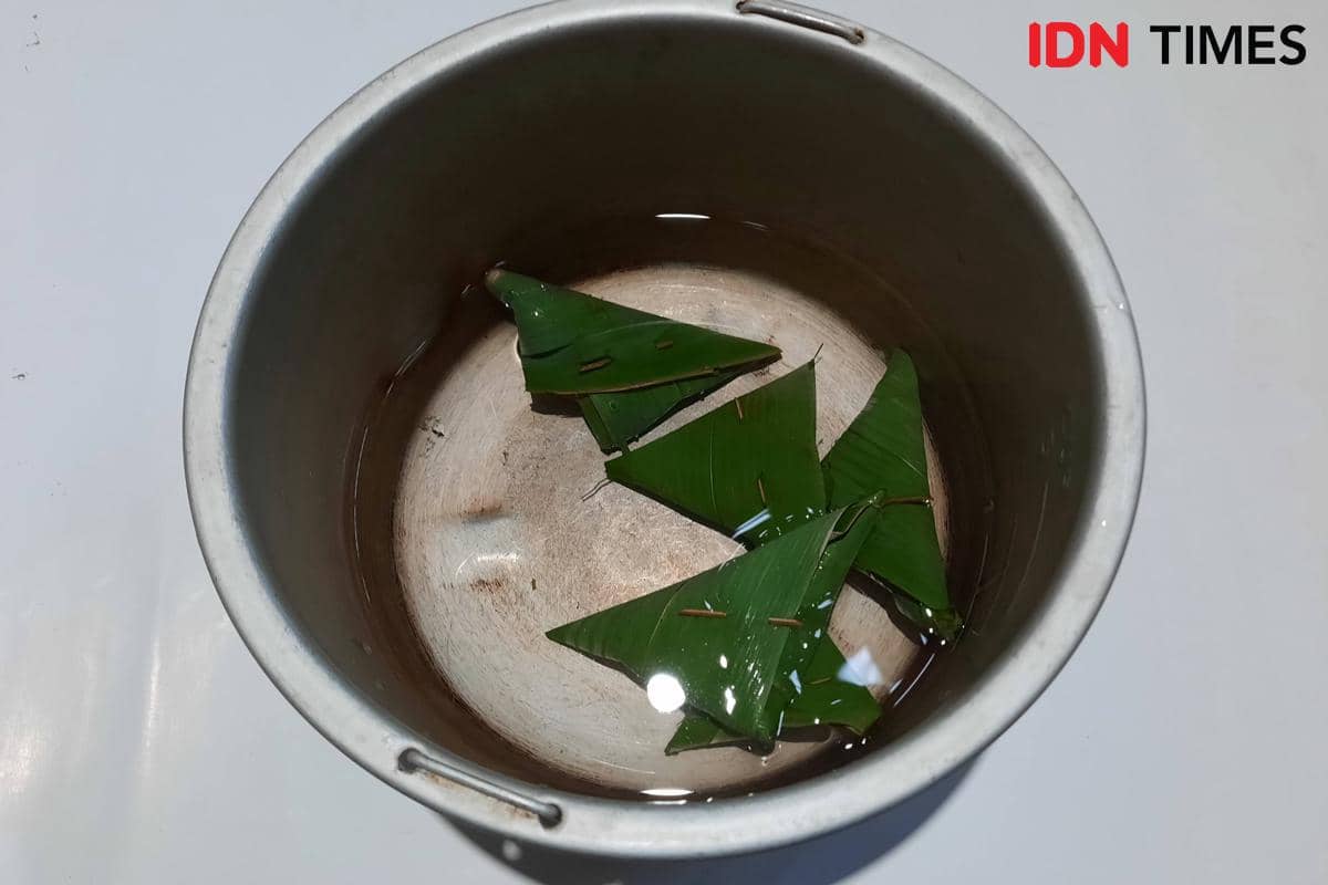Potret ketupat sumpil sebelum direbus