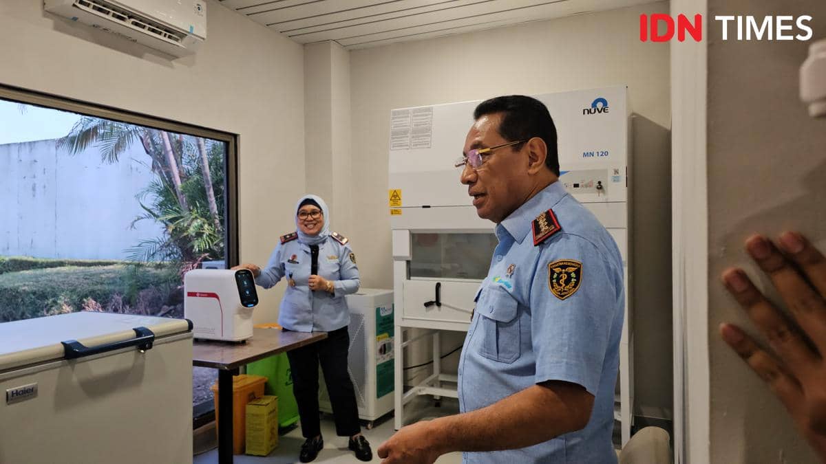 Wamenkes Benyamin Paulus Octavianus meresmikan Pos Pelayanan Kekarantinaan Kesehatan di Terminal 2F Bandara Soekarno-Hatta.