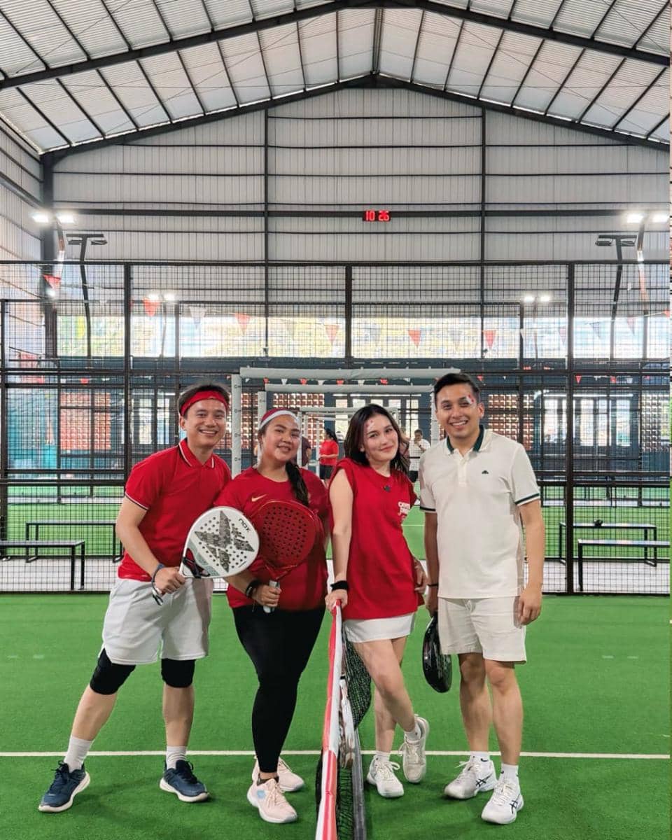 Ayu Ting Ting dan keluarga lomba 17 Agustusan