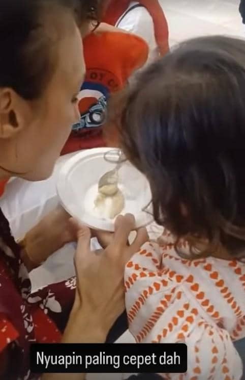 Anak artis mengikuti lomba 17-an dalam perayaan Hari Kemerdekaan Indonesia, berdasarkan unggahan Instagram.