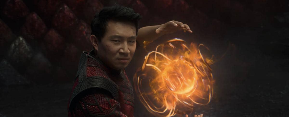 Potongan adegan dari film Shang-Chi and the Legend of the Ten Rings produksi Marvel Studios dalam format still cut.