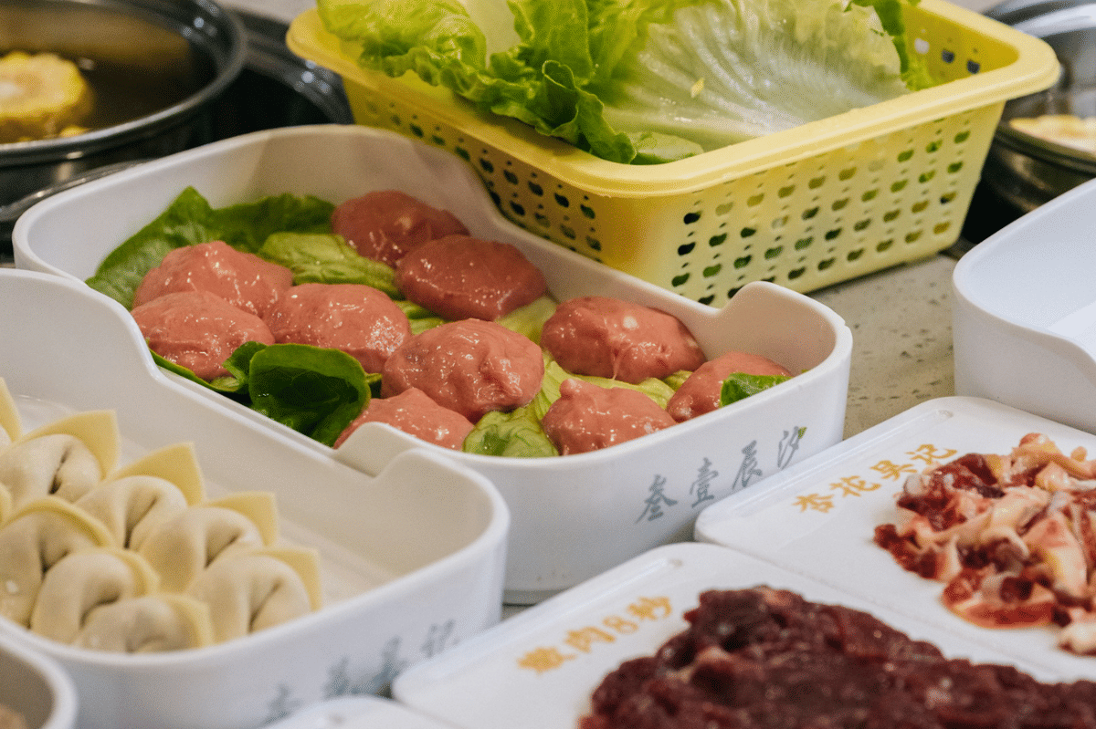 ilustrasi bahan beef san choy bow