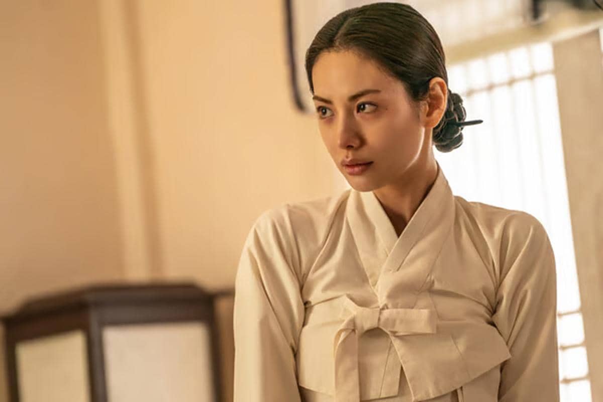Nana di drama The Scandal