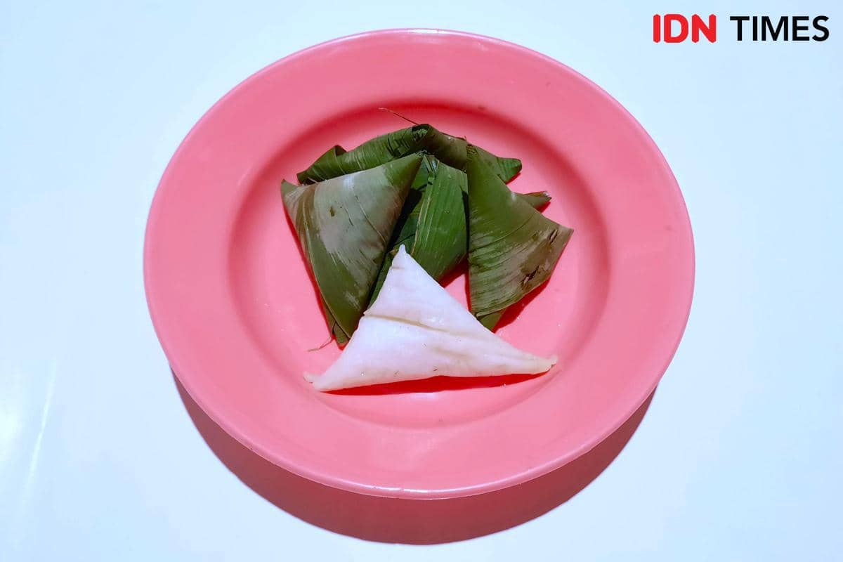 5 Tips Bikin Ketupat Sumpil Daun Bambu untuk Maulid Nabi