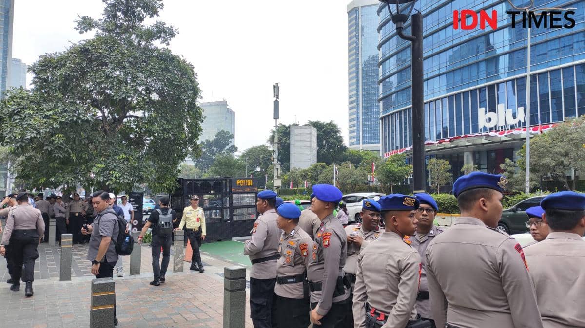 Ratusan Polisi Disiagakan Cegat Demo BEM UI di Bundaran HI