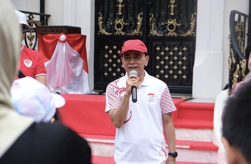 Lomba Makan Kerupuk Jadi Obat Rindu Tanah Air Para Diaspora di Paris
