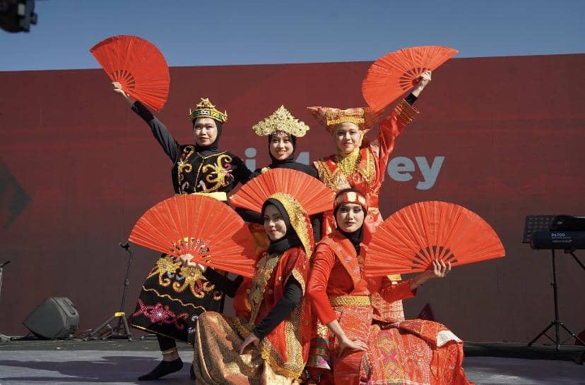 Ribuan Orang Meriahkan Festival Merah Putih di Ankara