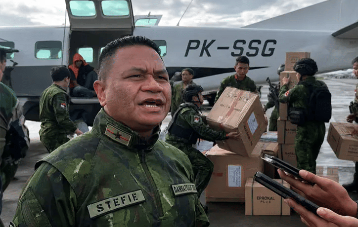 Potret Brigjen TNI Stefie Jantje Nuhujanan yang didokumentasikan oleh Koops TNI Habema untuk publikasi.