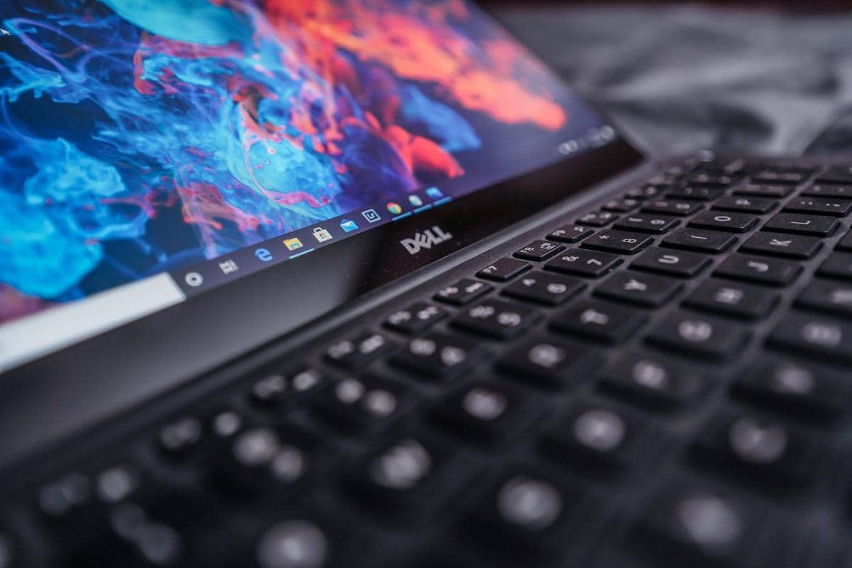 5 Brand Laptop dengan Dukungan Purna Jual Paling Panjang