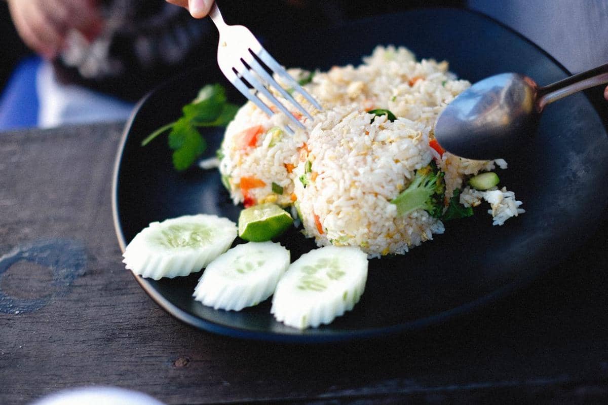 Makan Nasi di Urutan Terakhir Bisa Mencegah Lonjakan Gula Darah!