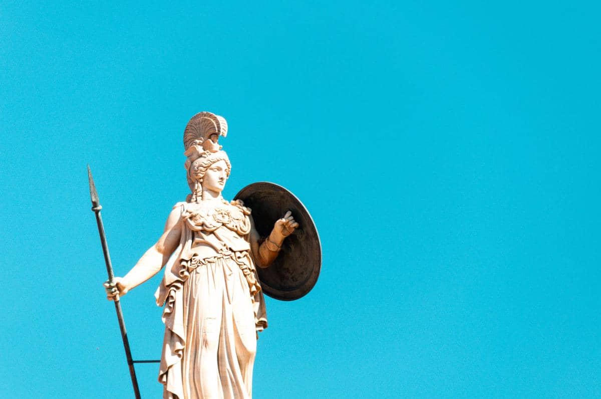 ilustrasi patung Athena
