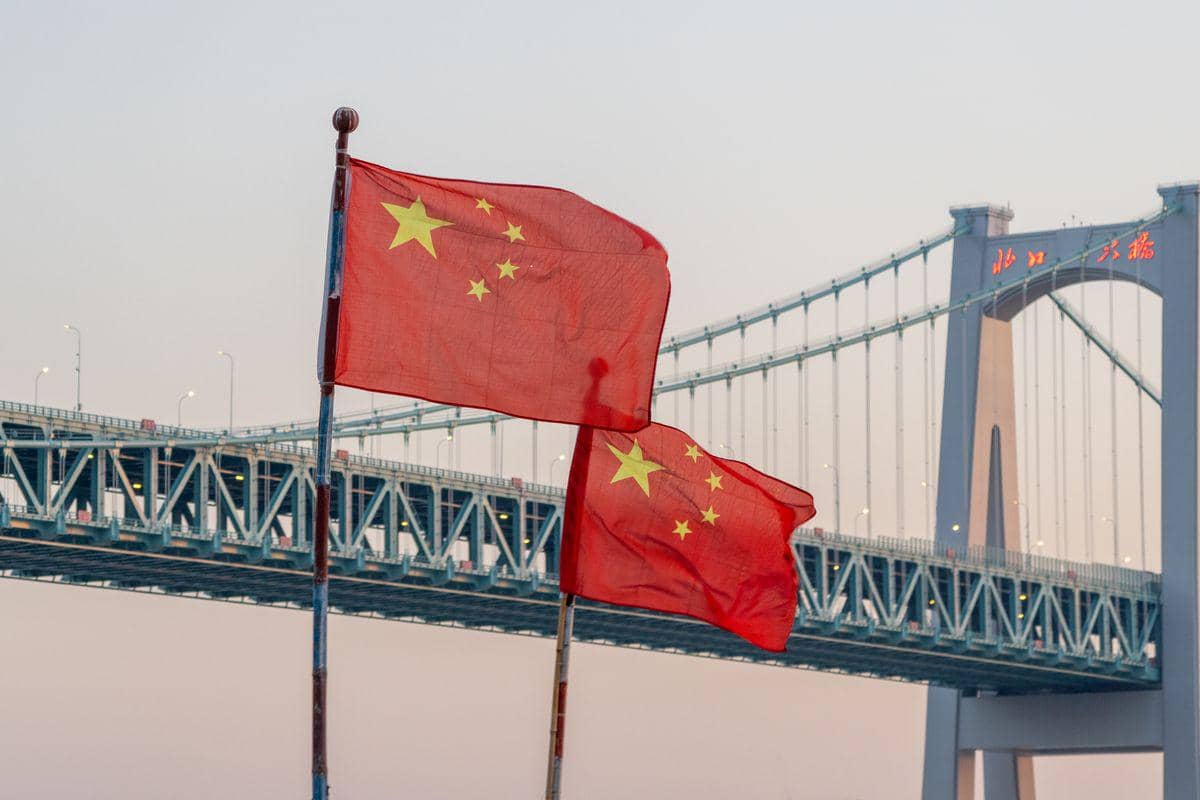 China Ekspansi Pusat Data AI ke Pedesaan demi Energi Terbarukan