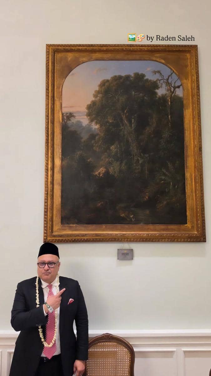 El Rumi hadir di upacara penurunan bendera di Istana Merdeka
