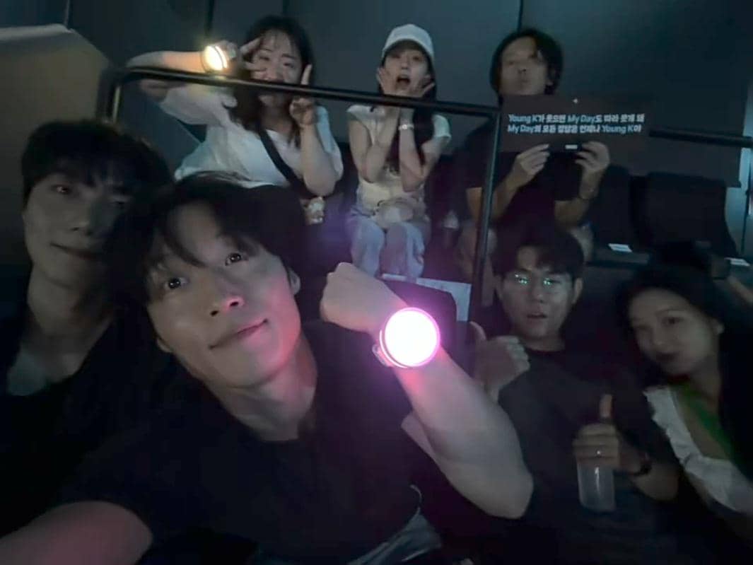potret Heo Nam Jun nonton konser solo Young K DAY6