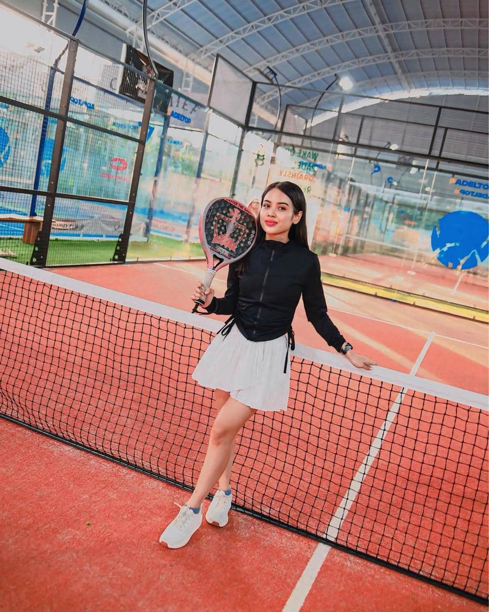 Inspirasi OOTD ala Sintia