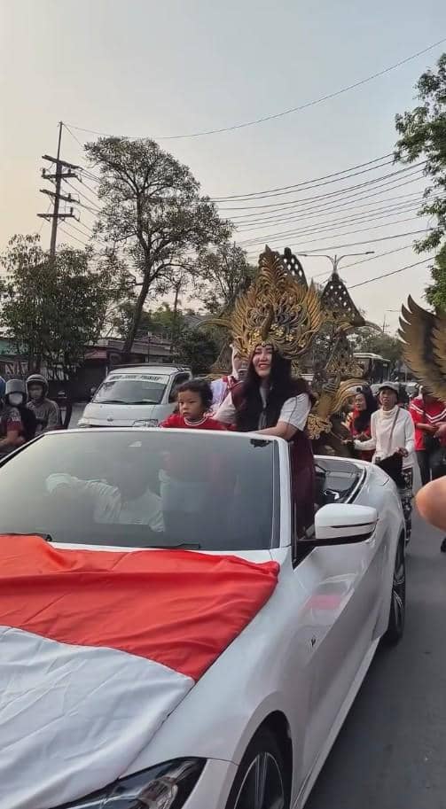 Via Vallen Gelar Lomba 17-an Jalan Sehat (instagram.com/viavallen)