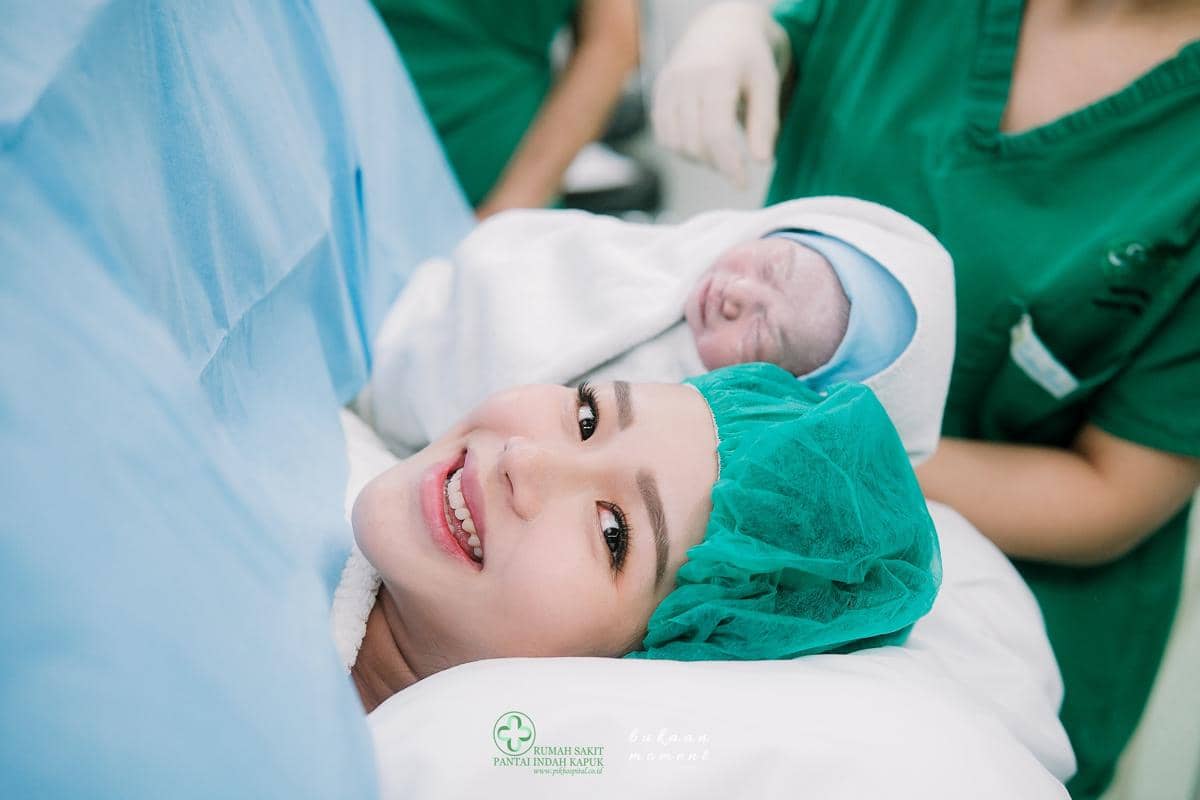 Istri Nex Carlos Melahirkan Anak Ketiga (instagram.com/vienesca)