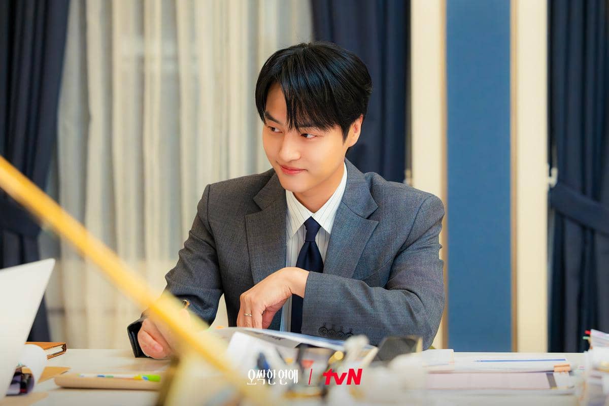 5 Kesamaan Ma Gang Uk dan Kang Ji Hwan di Spooky in Love