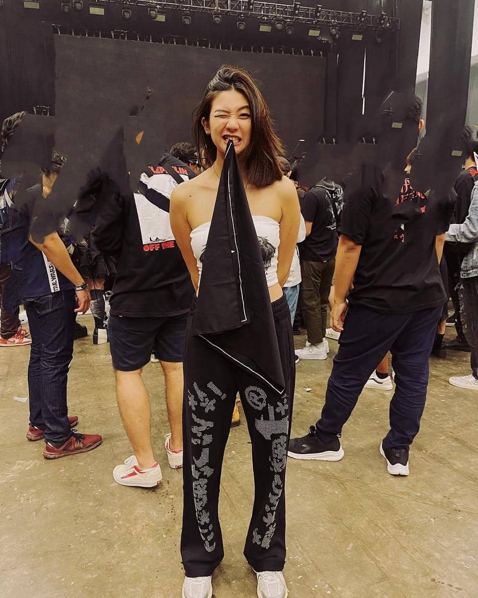 Rachel Florencia tampil dengan gaya daily outfit kasual yang dibagikan melalui unggahan Instagram pribadinya.