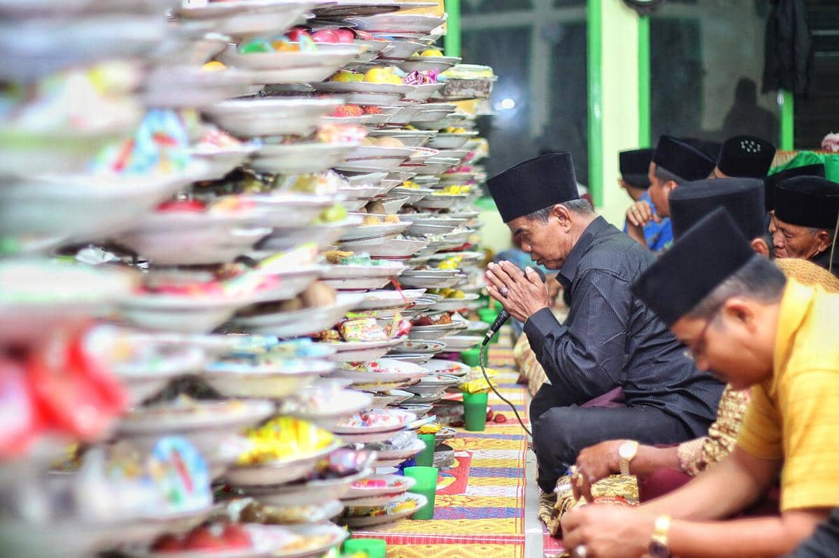 ilustrasi aktivitas menyambut Maulid Nabi